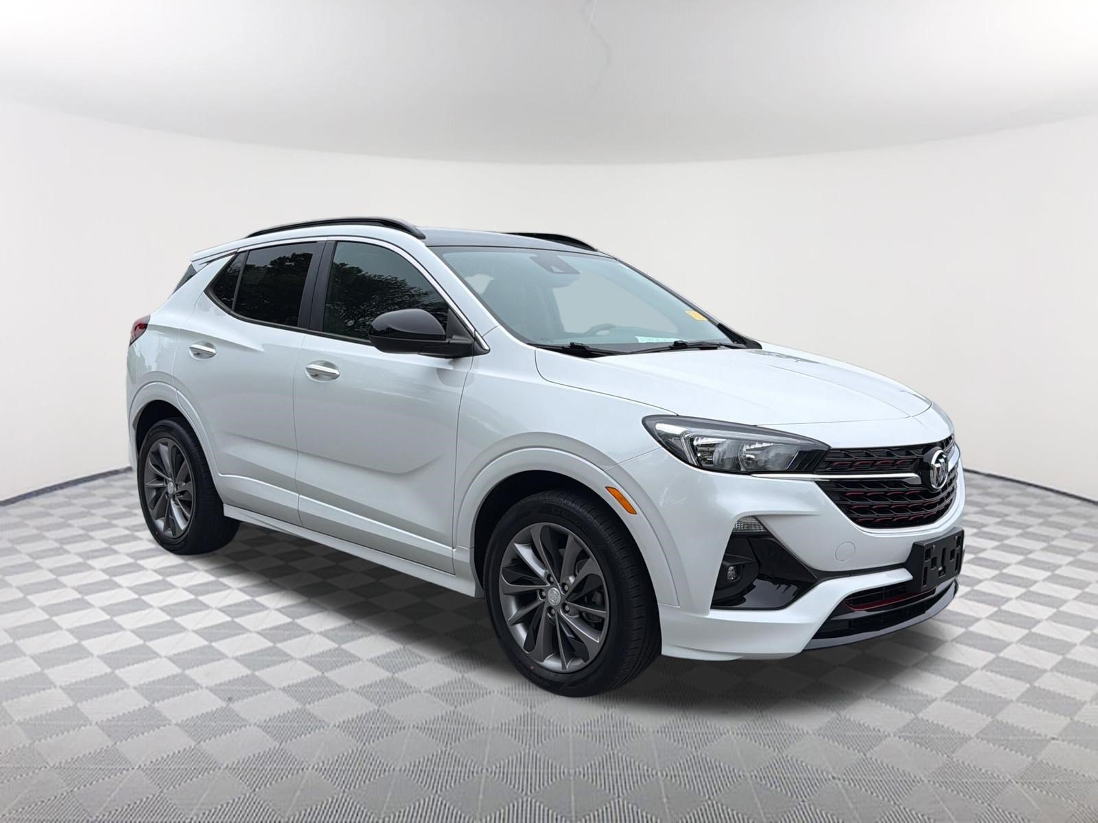 Used 2021 Buick Encore GX Select w/ Sport Touring Package FWD image 8