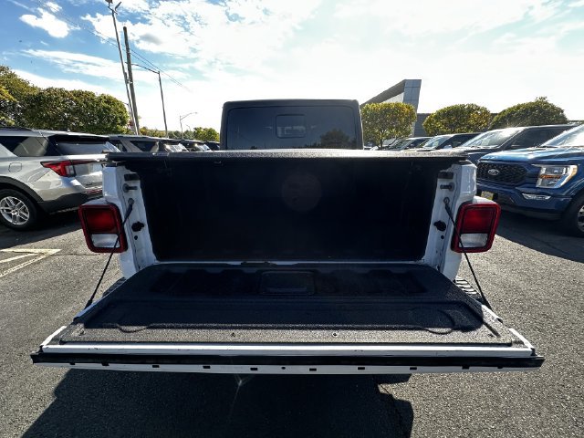 Used 2021 Jeep Gladiator Rubicon AWD/4WD image 40