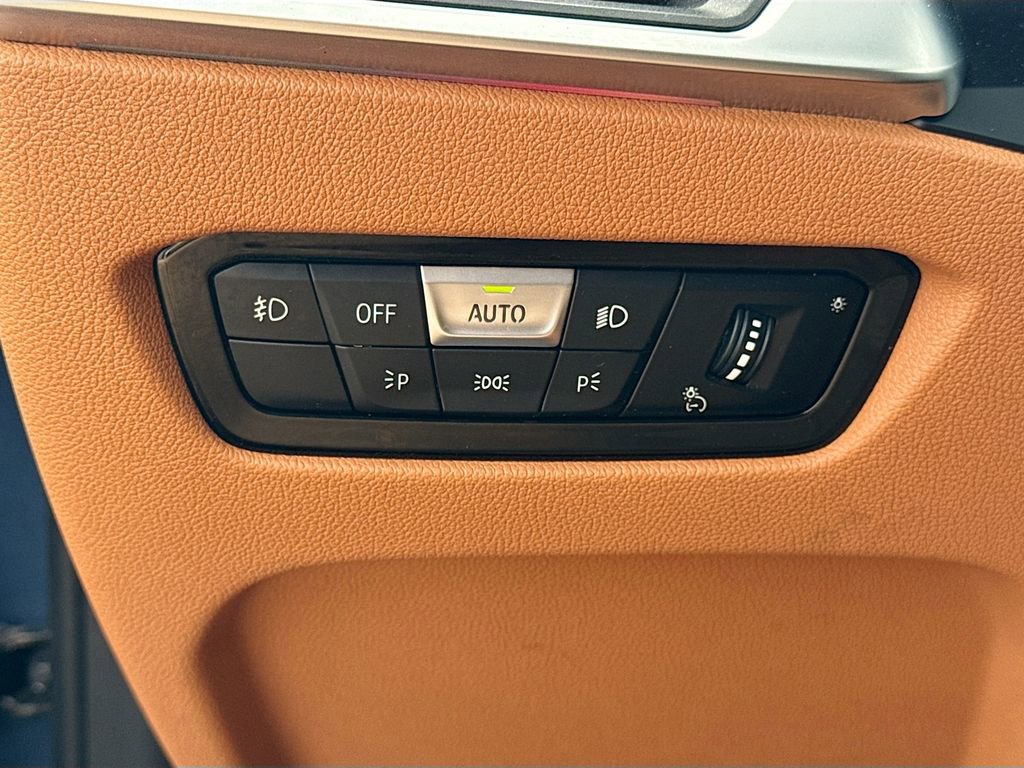 Used 2022 BMW 430i Convertible w/ M Sport Package image 34