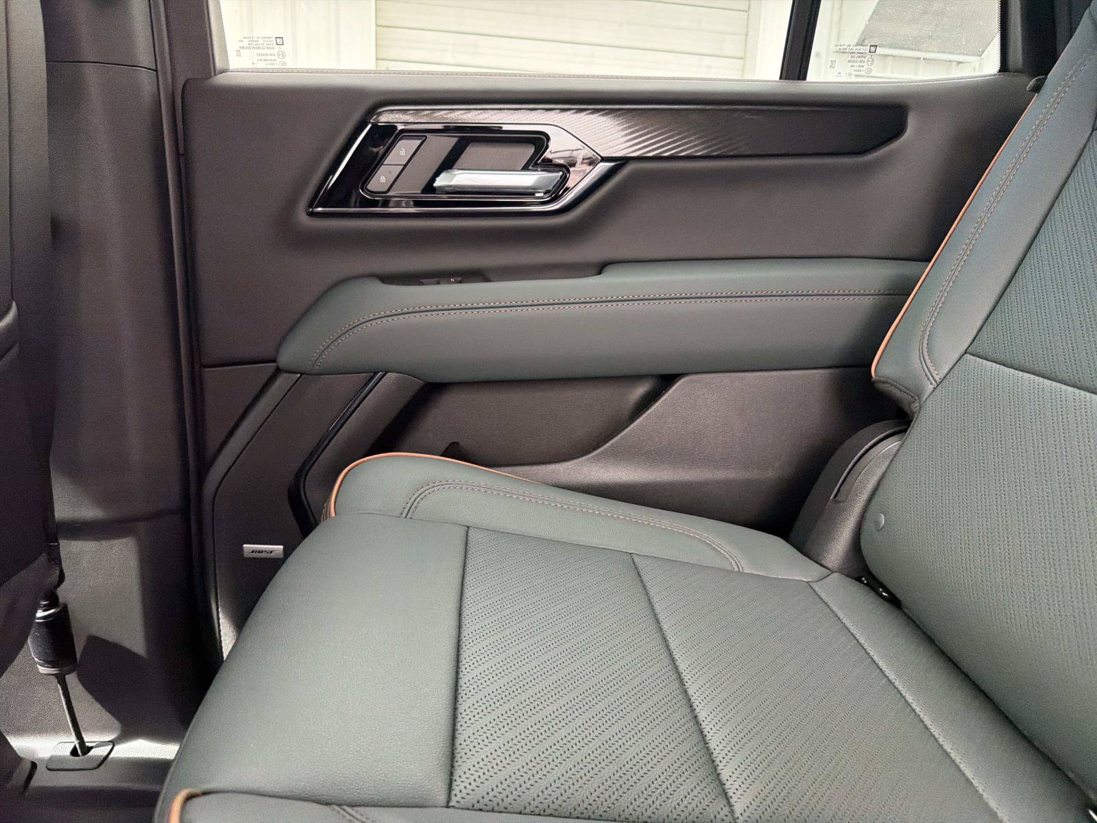 New 2026 GMC Yukon AT4 w/ AT4 Premium Plus Package AWD/4WD image 14