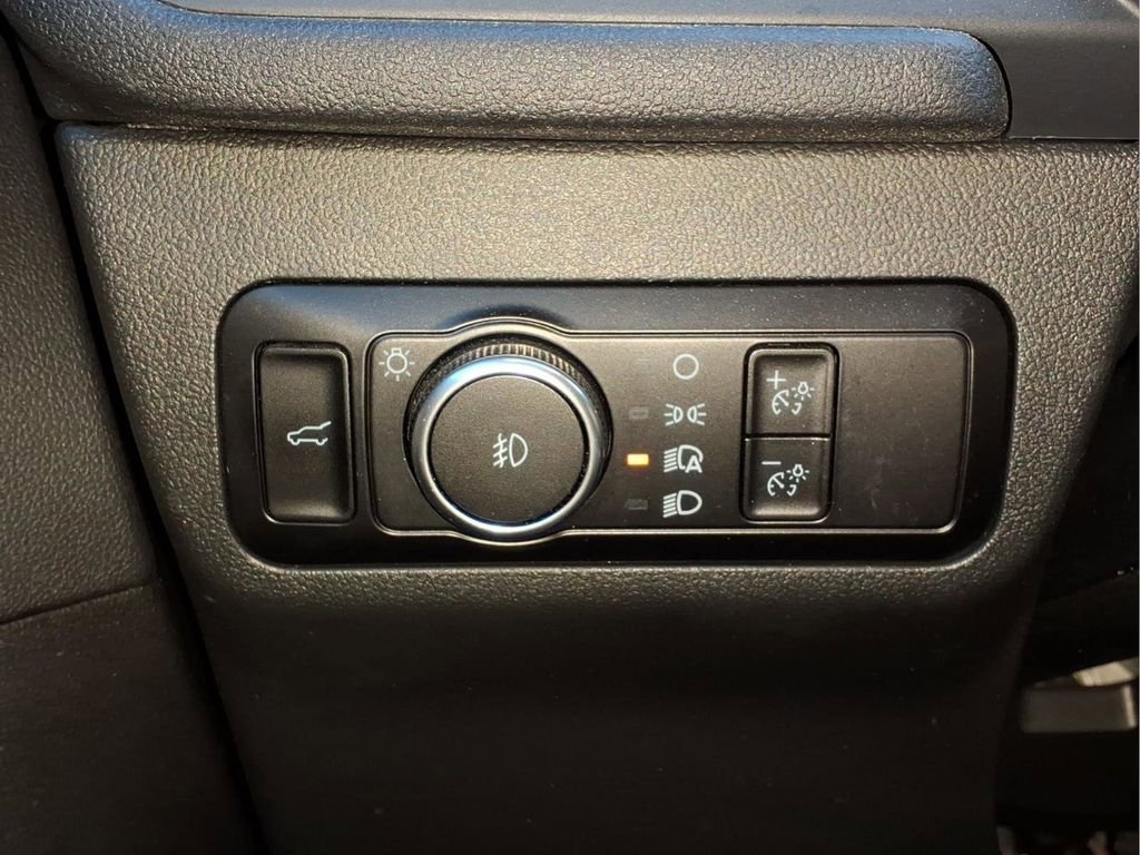 Used 2023 Ford Escape ST-Line Elite AWD/4WD image 22