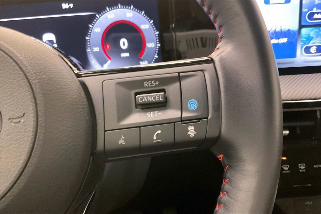 Used 2025 Nissan Kicks SR AWD/4WD image 19