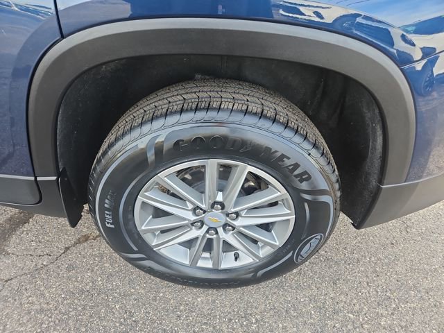 Used 2023 Chevrolet Traverse LT image 21