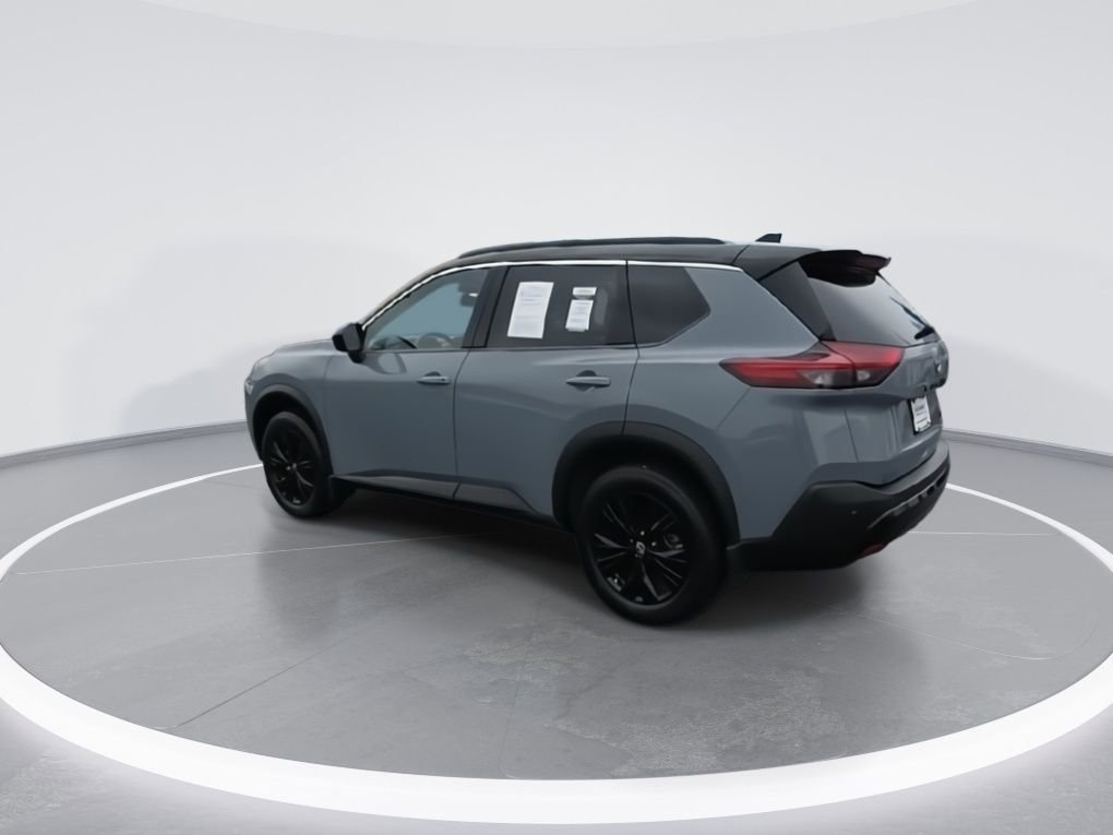 Used 2023 Nissan Rogue SV w/ SV Premium B Package image 6