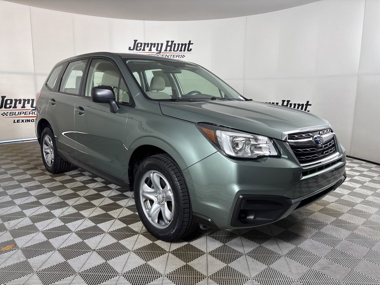 Used 2017 Subaru Forester 2.5i image 5