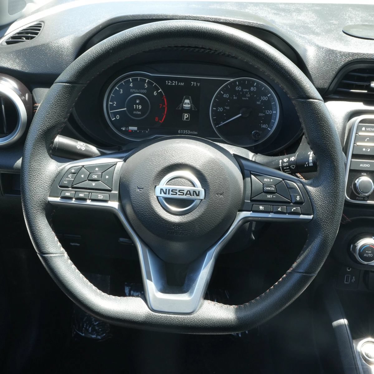 Used 2022 Nissan Versa SR w/ Convenience Package FWD image 17