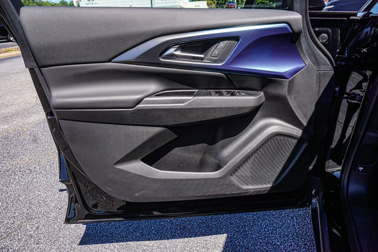 New 2026 Chevrolet Equinox EV LT FWD image 44