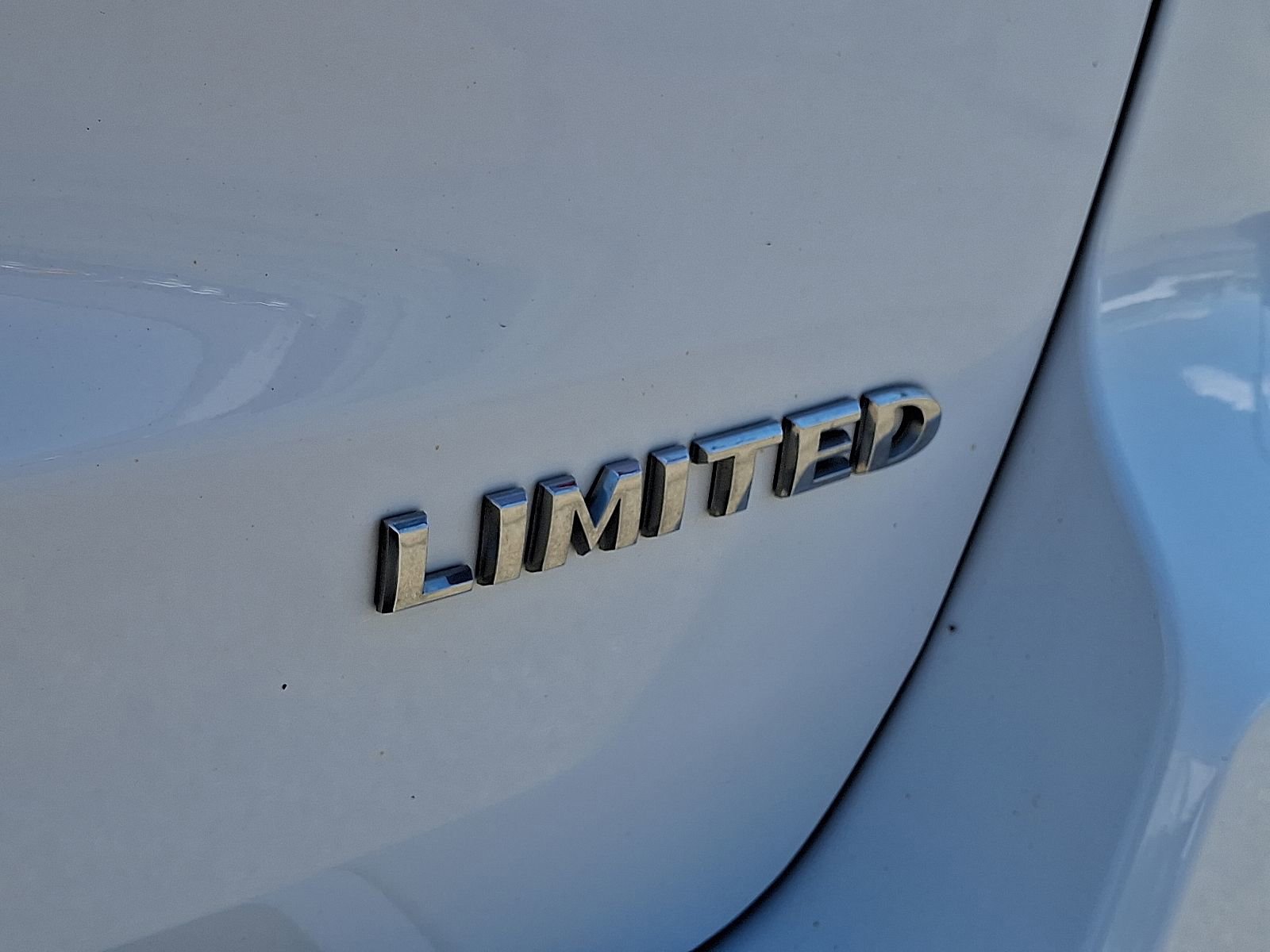Used 2018 Jeep Grand Cherokee Limited AWD/4WD image 33