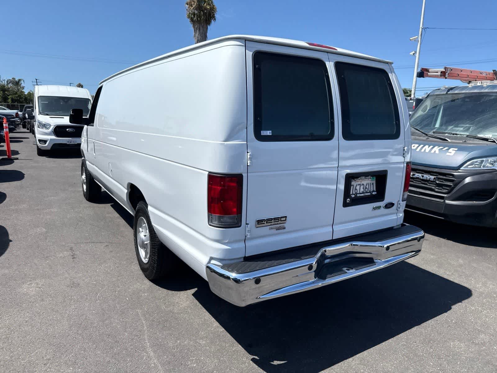 Used 2014 Ford E-250 and Econoline 250 Extended RWD image 15