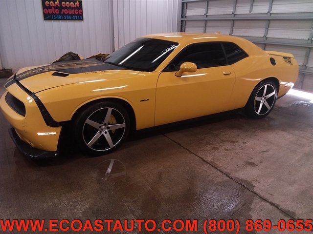 Used 2018 Dodge Challenger R/T w/ Driver Convenience Group RWD image 4