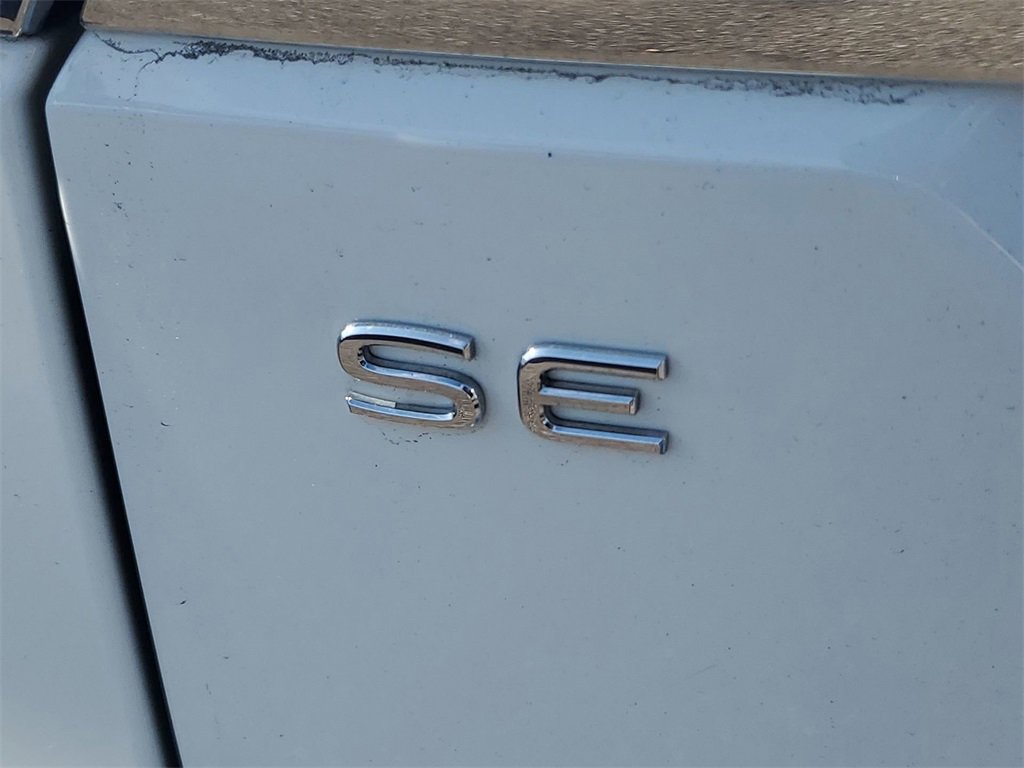 Used 2024 Volkswagen Atlas SE w/ Black Wheel Package image 8