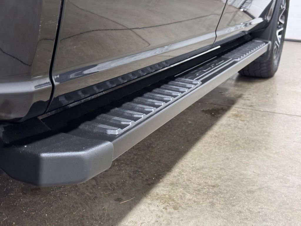 Used 2022 Ford F150 XLT w/ Equipment Group 302A High image 10