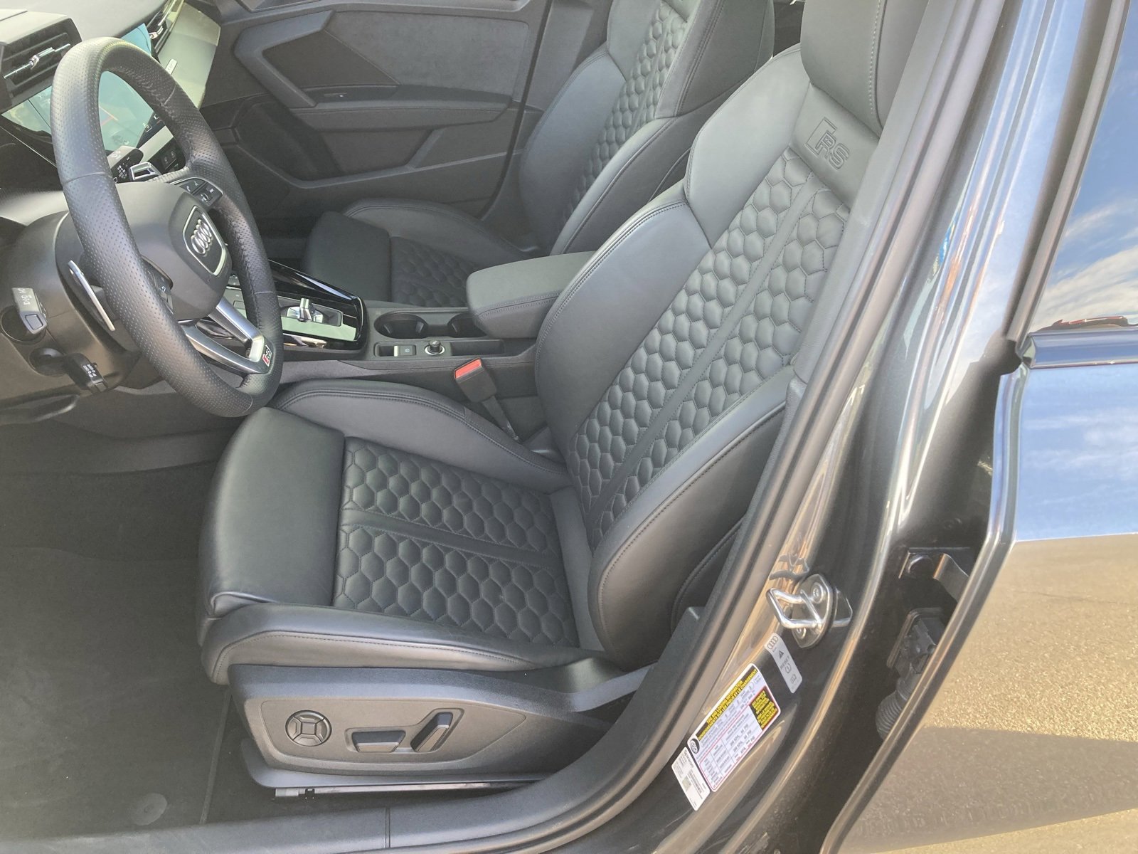 Used 2024 Audi RS 3 image 31