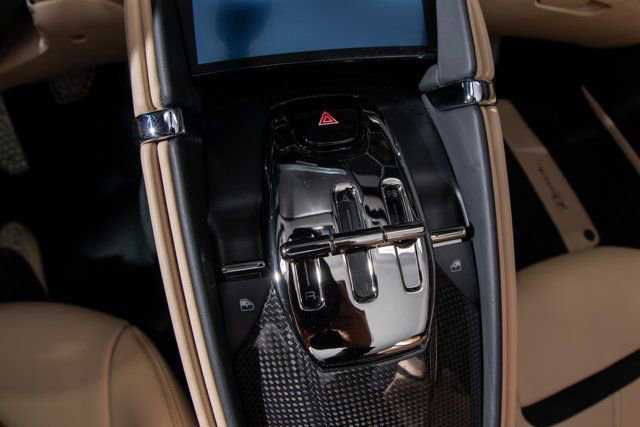 Used 2021 Ferrari Roma image 18