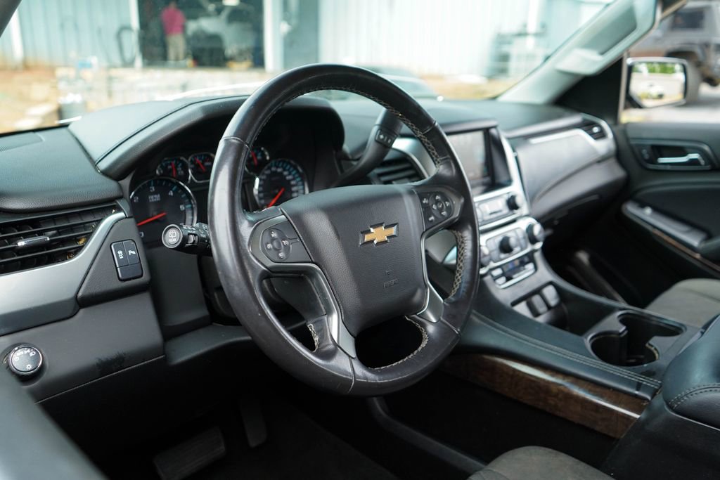 Used 2018 Chevrolet Tahoe LS RWD image 6