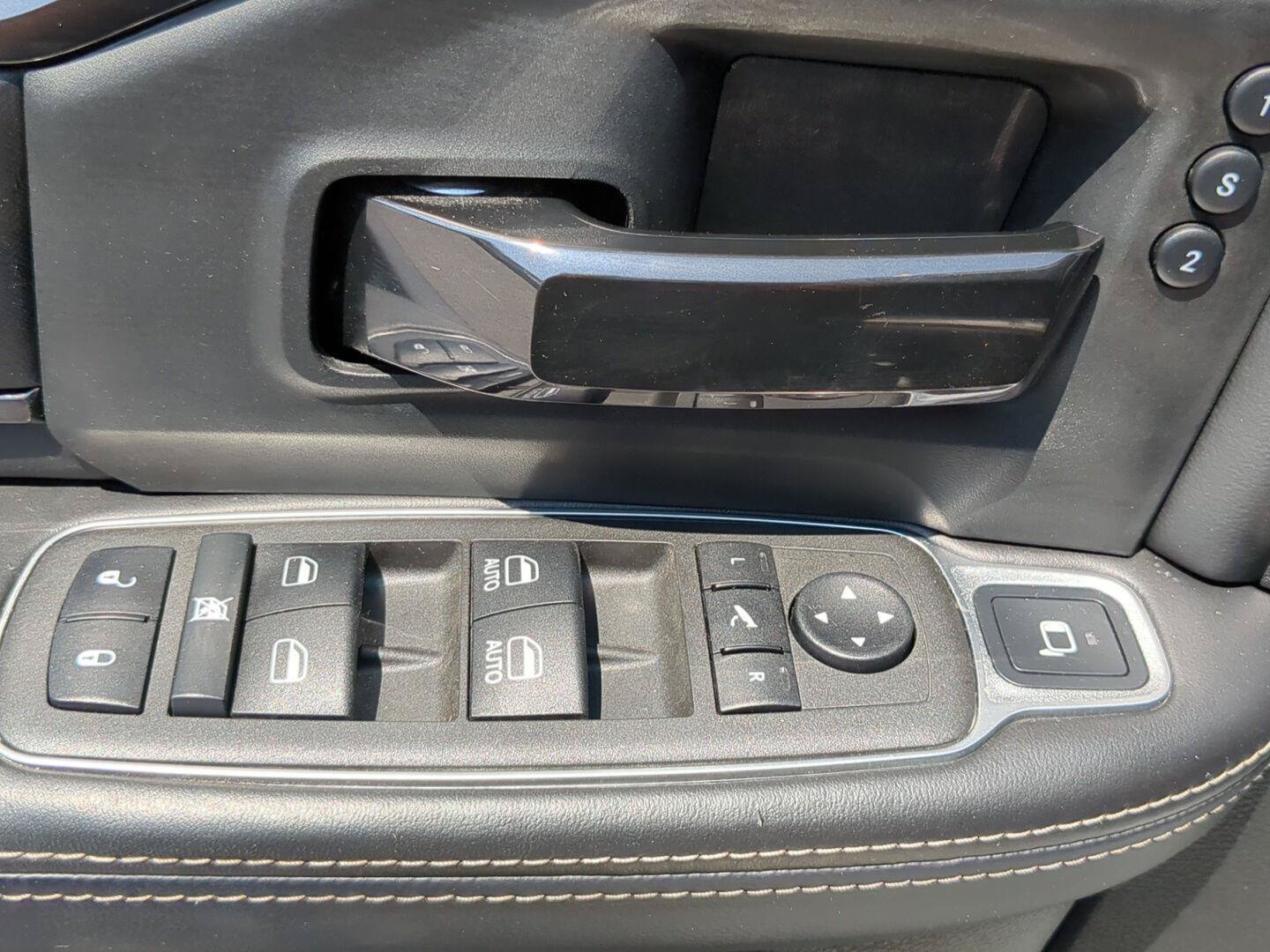Used 2022 RAM 3500 Limited AWD/4WD image 12