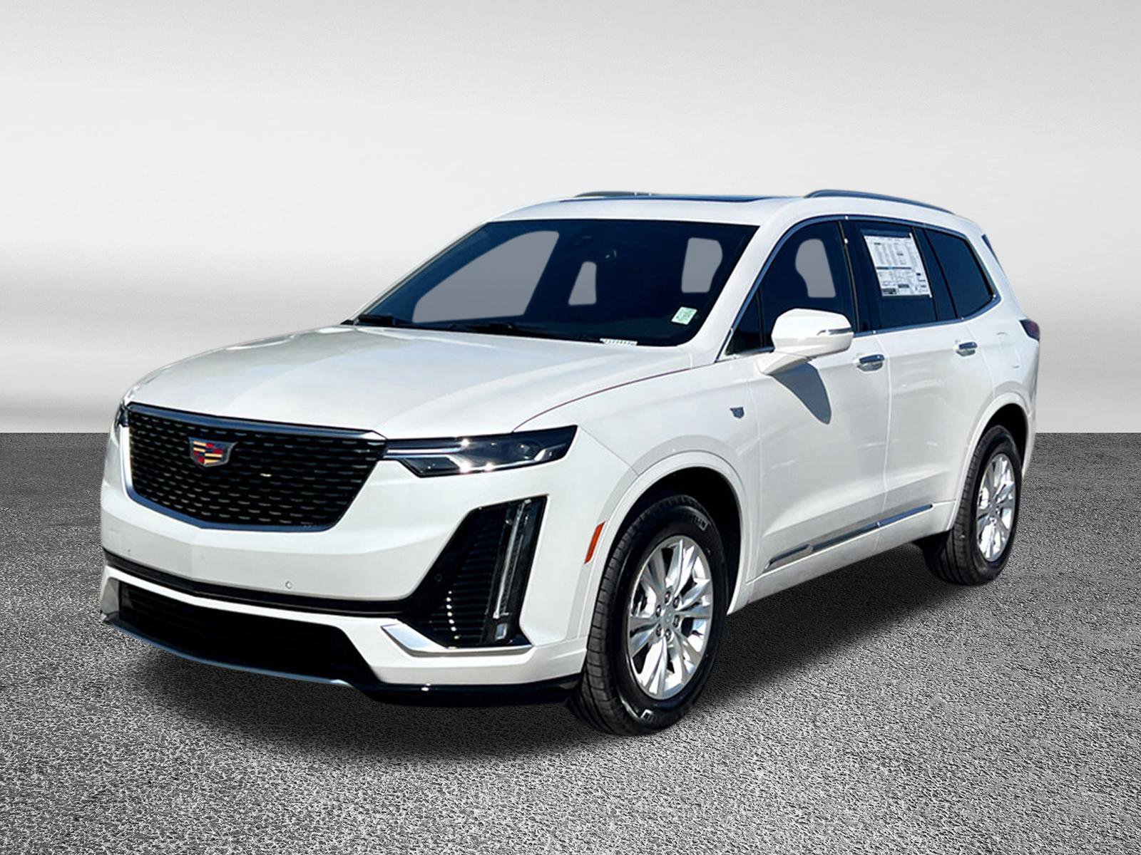 New 2025 Cadillac XT6 Luxury image 3