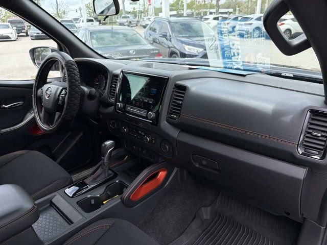 Used 2024 Nissan Frontier PRO-4X w/ Technology Package AWD/4WD image 18