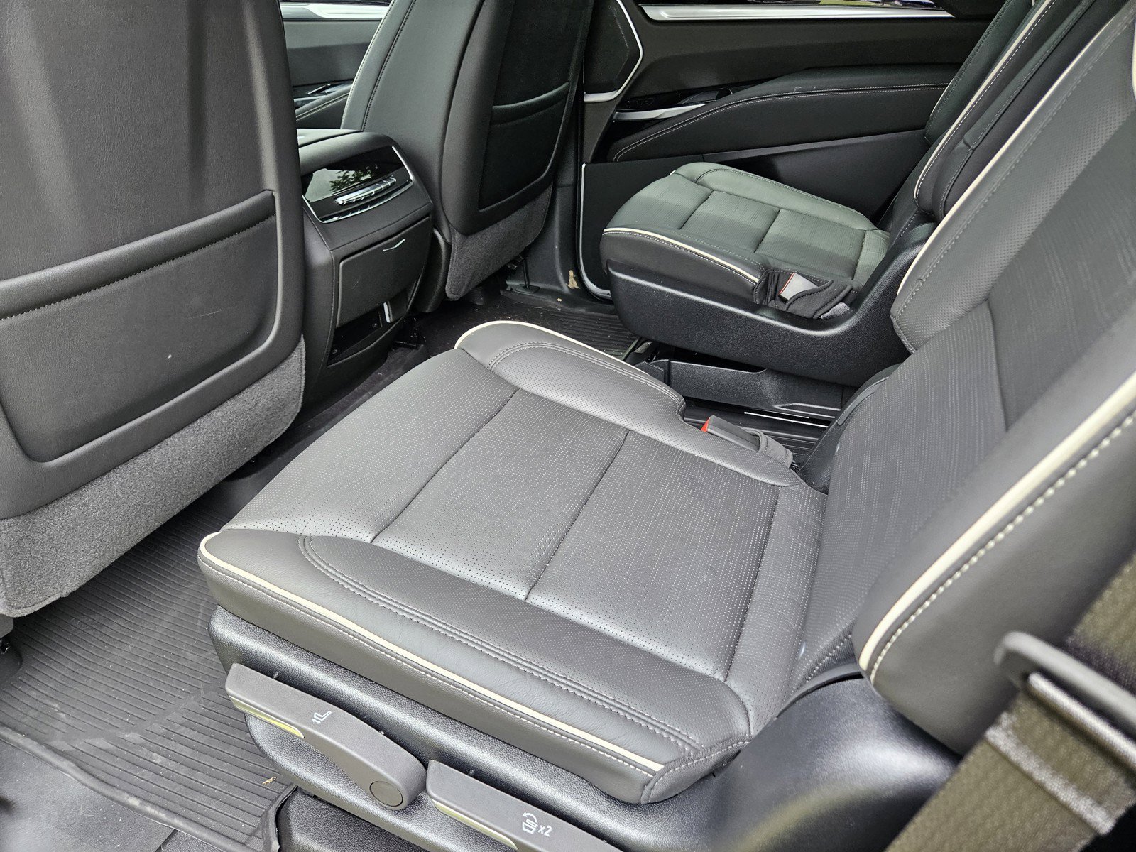 New 2026 Cadillac Escalade Sport w/ Touring Package AWD/4WD image 20