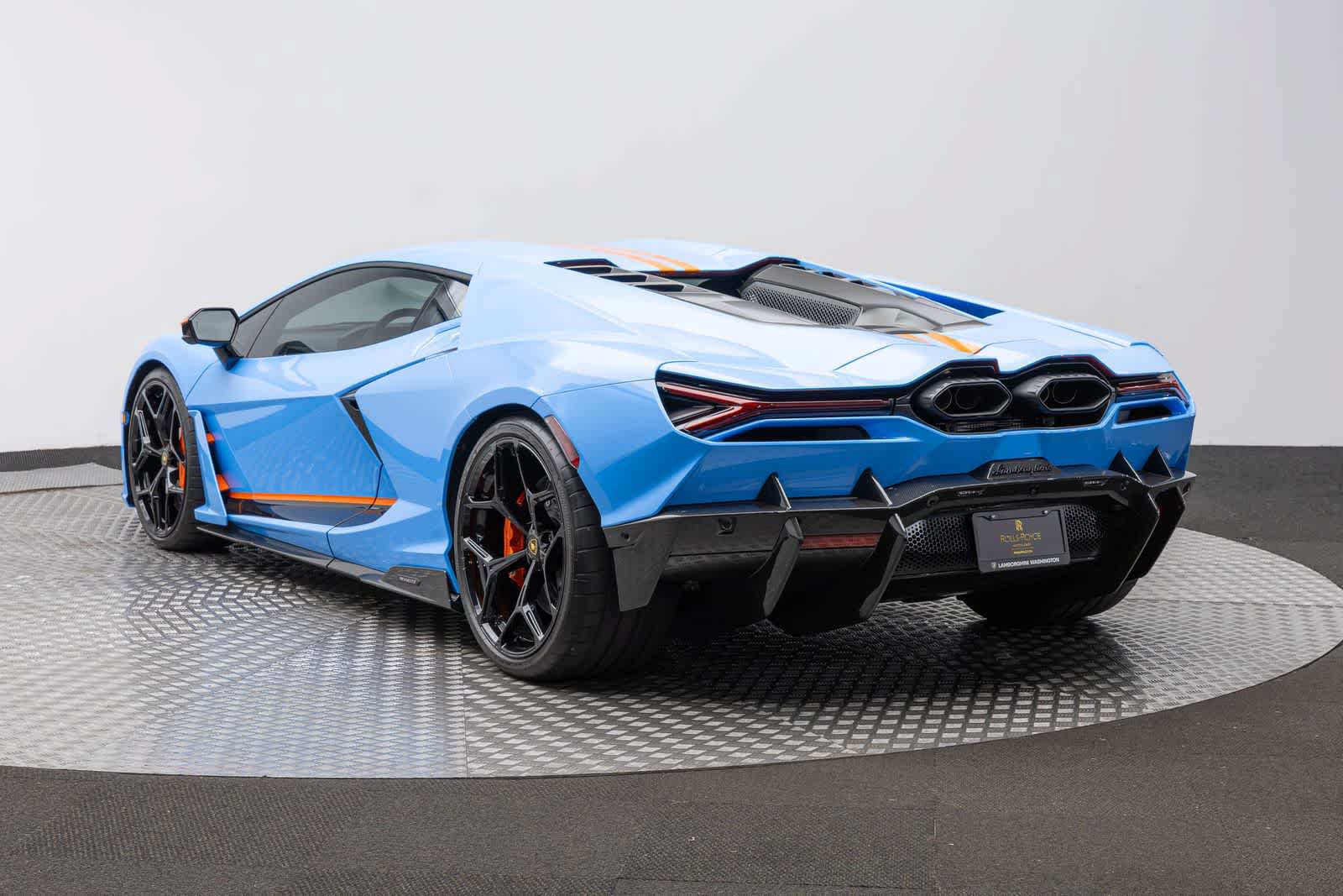 Used 2024 Lamborghini Revuelto AWD/4WD image 4