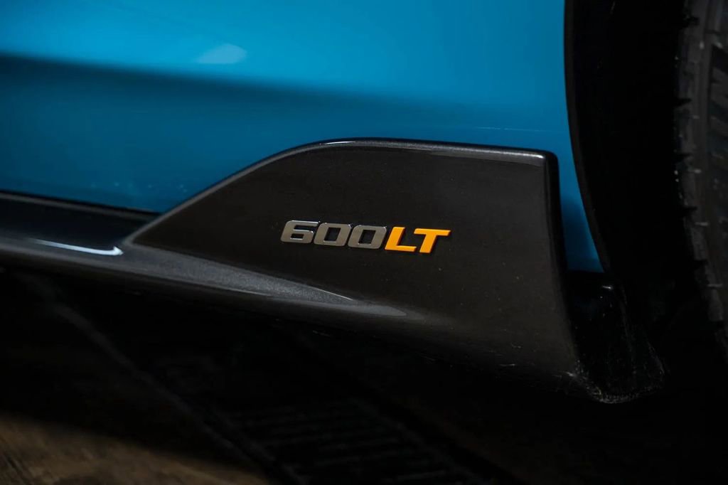 Used 2020 McLaren 600LT Spider image 10