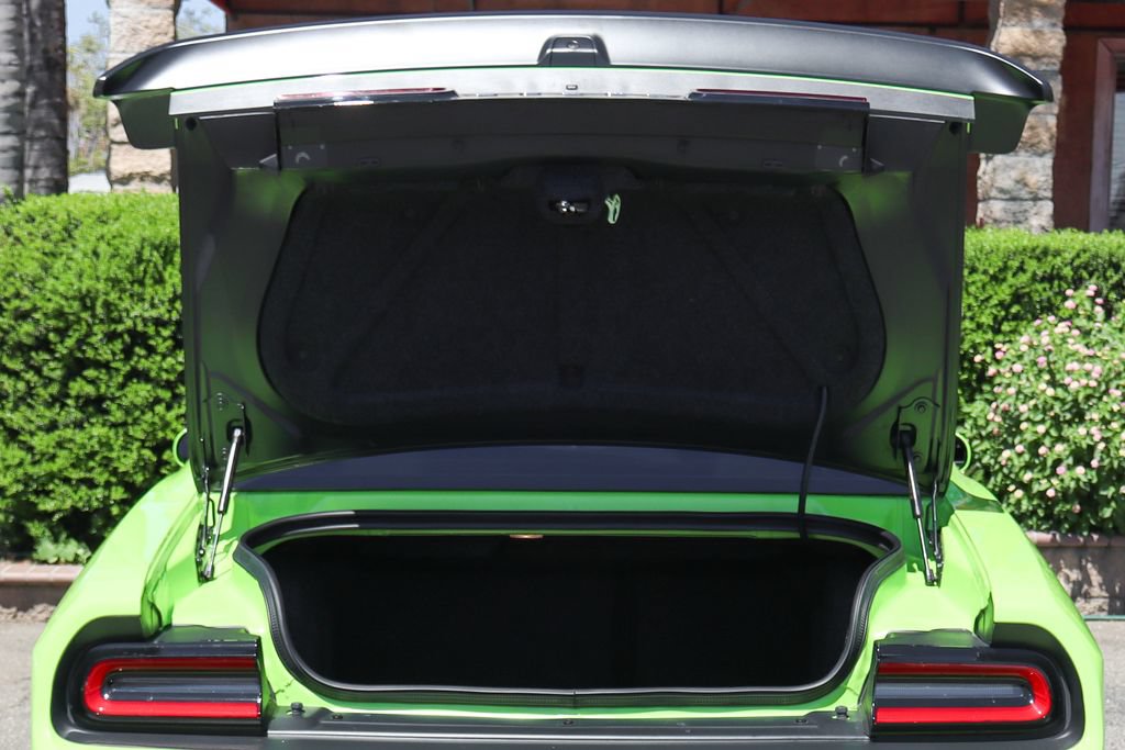 Used 2019 Dodge Challenger SRT Hellcat Redeye RWD image 9