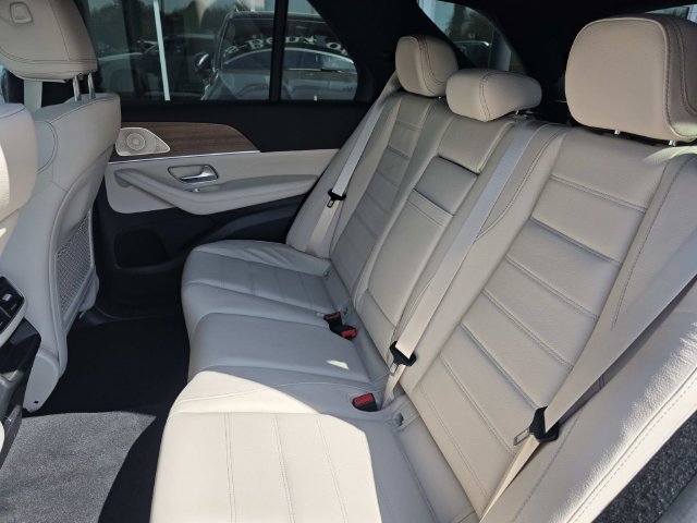 New 2026 Mercedes-Benz GLE 580 4MATIC image 21