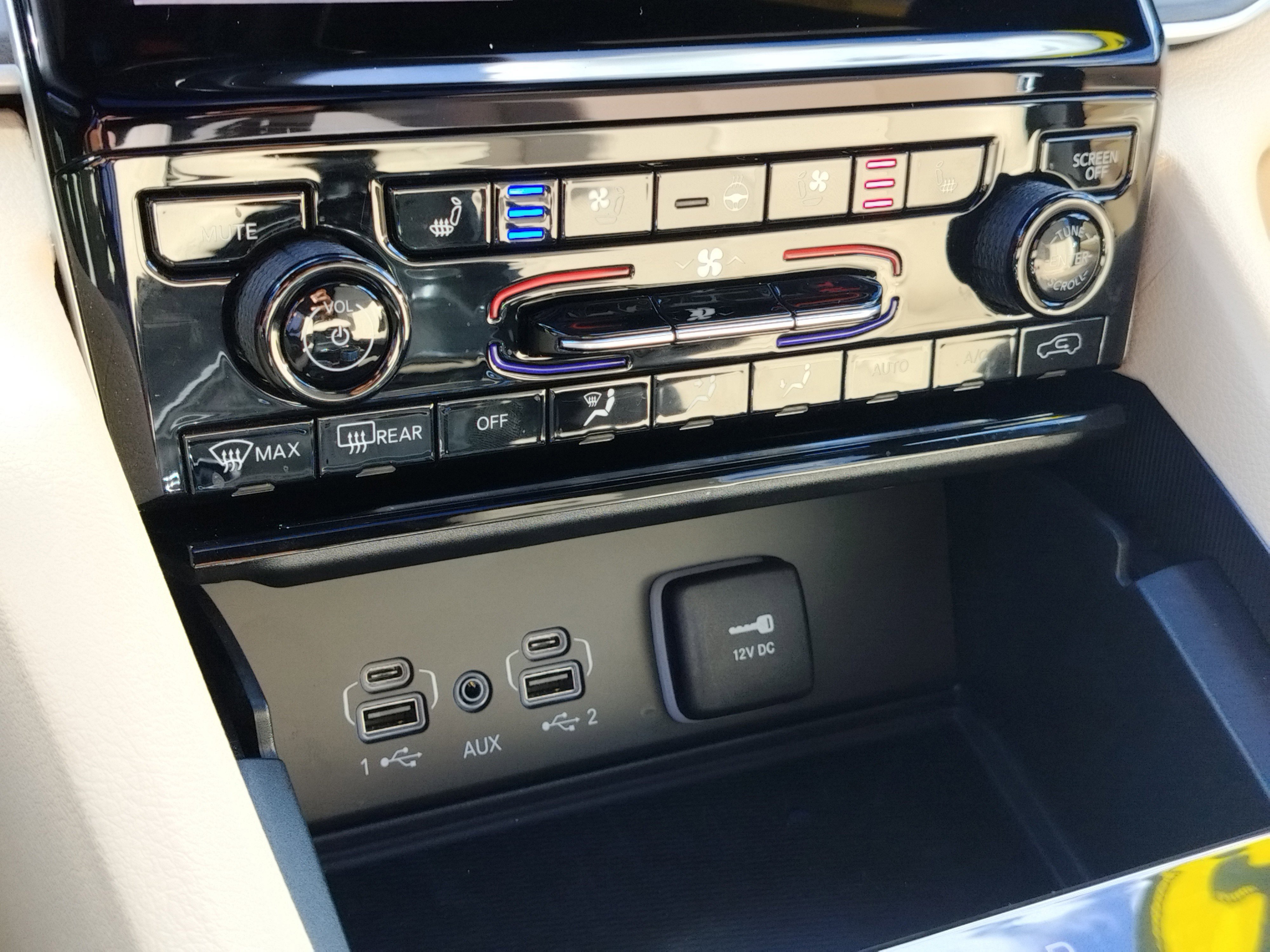 Used 2025 Jeep Grand Cherokee L Limited w/ Luxury Tech Group II image 28