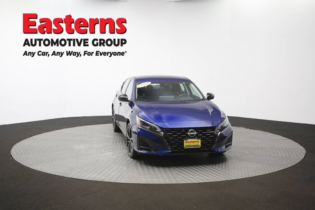 Used 2024 Nissan Altima 2.5 SR w/ SR Premium Package FWD image 53
