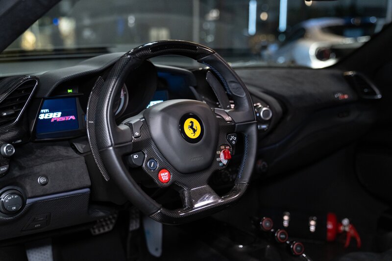 Used 2020 Ferrari 488 Pista Coupe RWD image 20