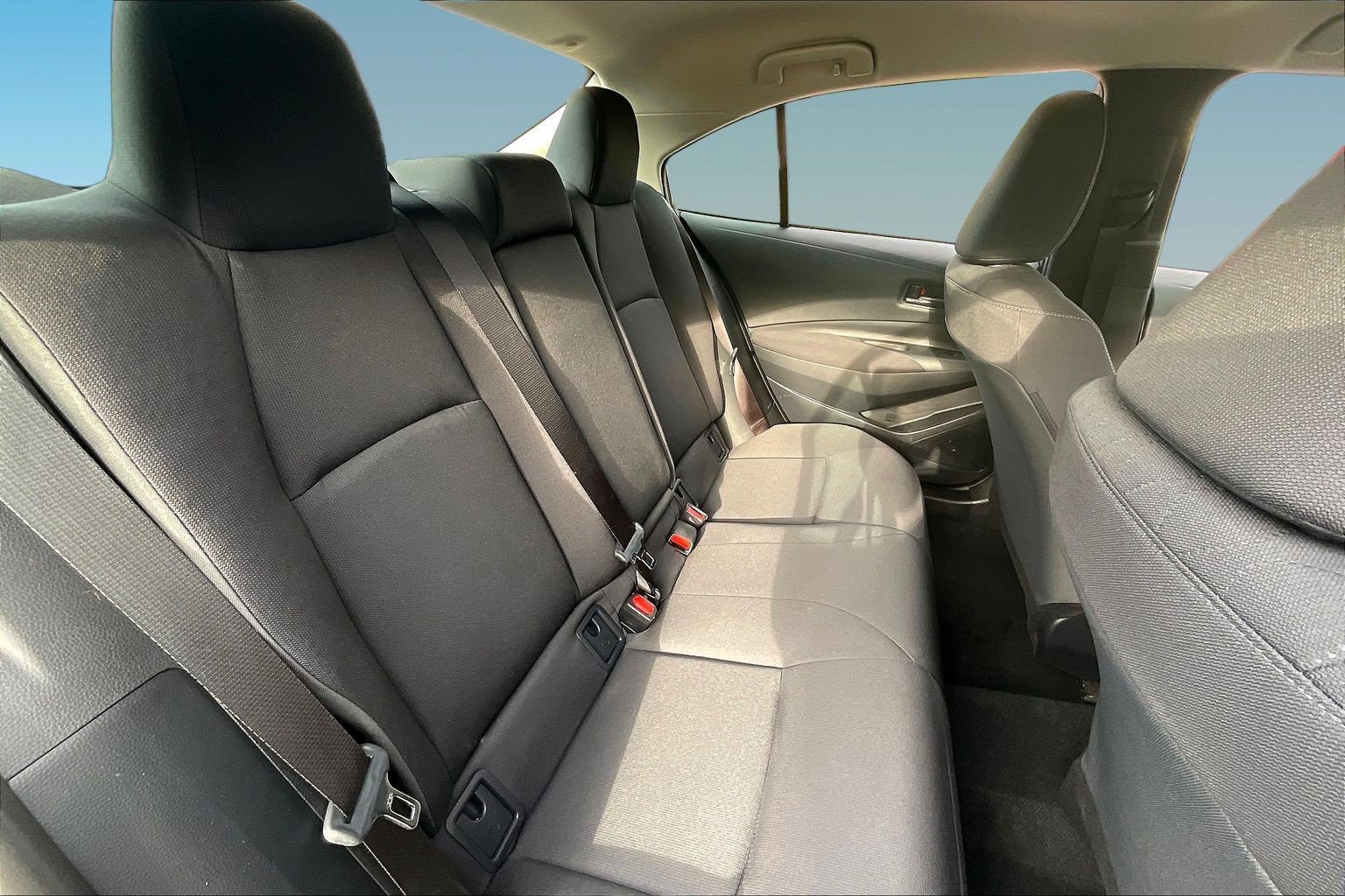 Used 2026 Toyota Corolla LE FWD image 24