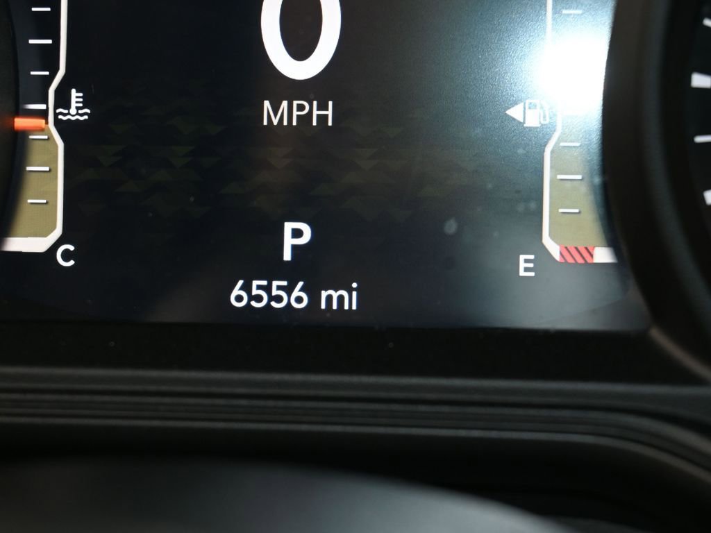 Used 2024 Jeep Gladiator Sport w/ Premium Package image 29