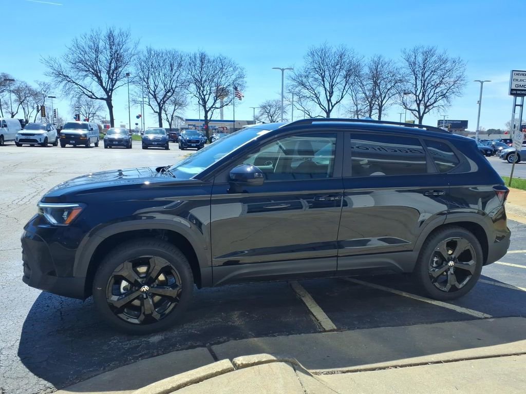 New 2026 Volkswagen Taos SE AWD/4WD image 4