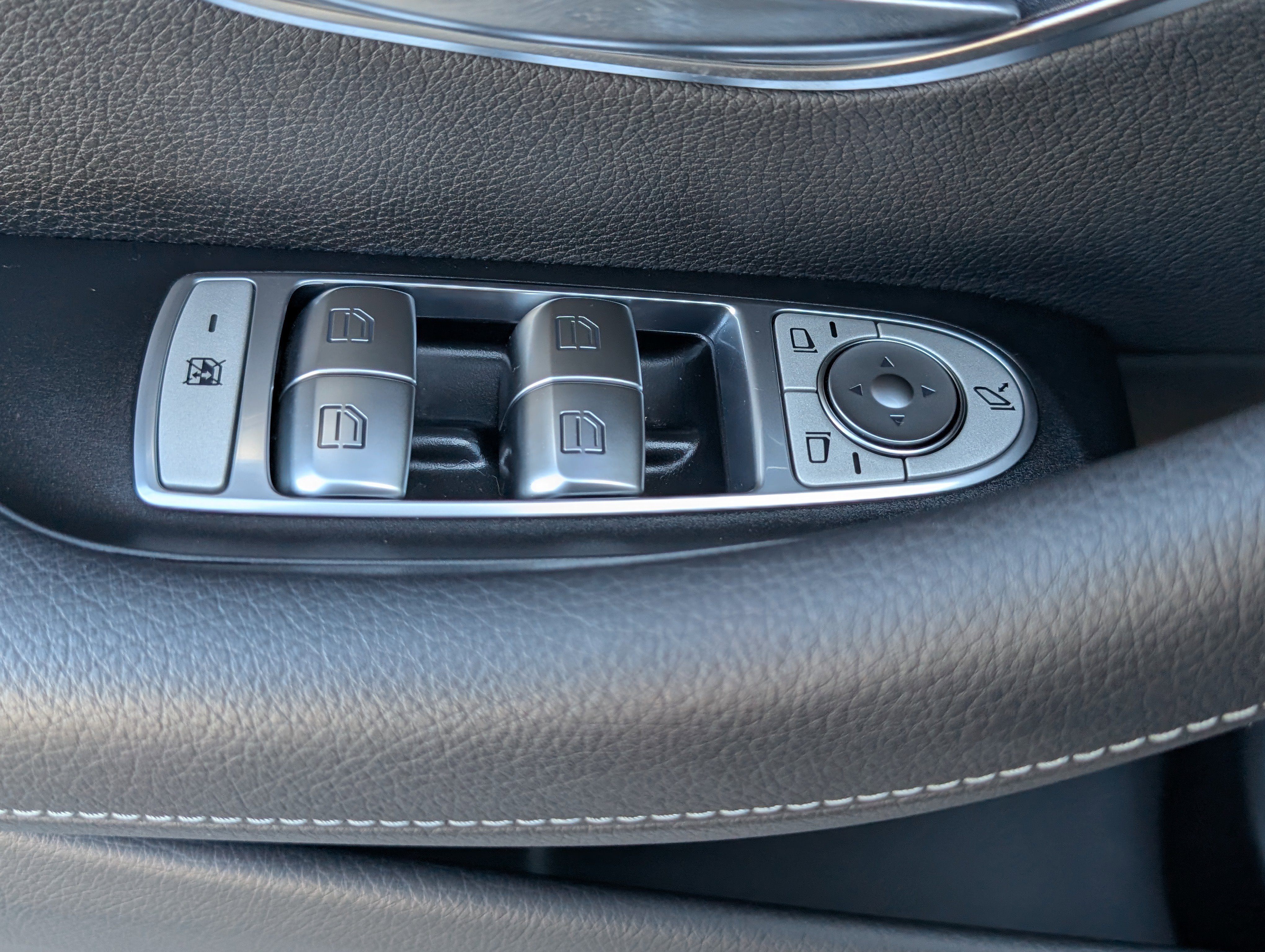 Used 2023 Mercedes-Benz E 450 4MATIC Sedan image 19