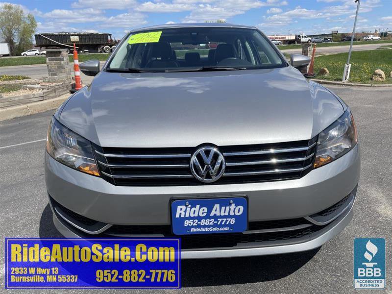 Used 2012 Volkswagen Passat 2.5 SE FWD image 2