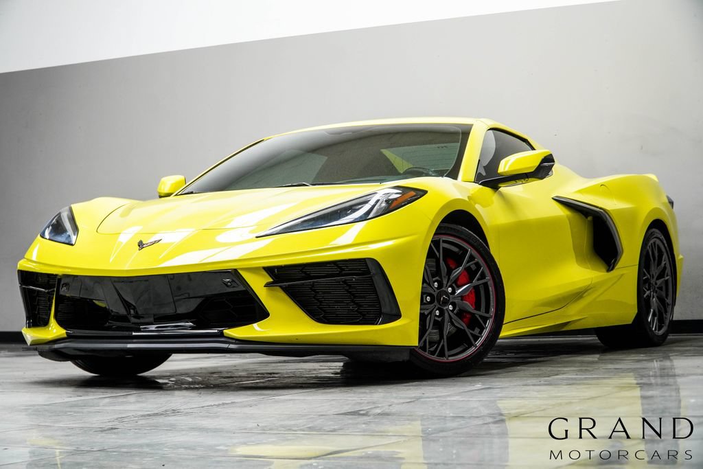 Used 2023 Chevrolet Corvette Stingray Premium Conv w/ Z51 Performance Package RWD image 2