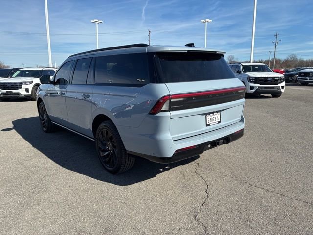 New 2025 Lincoln Navigator L Reserve w/ Jet Appearance Package image 3