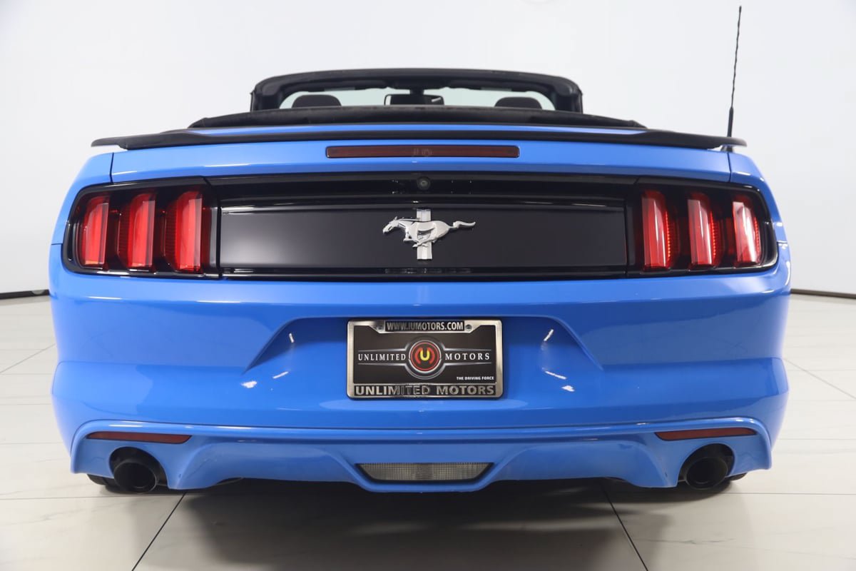 Used 2017 Ford Mustang Convertible RWD image 51