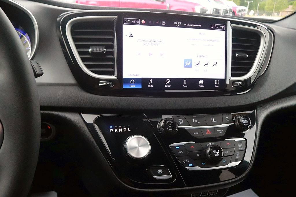 Used 2025 Chrysler Pacifica Select FWD image 20