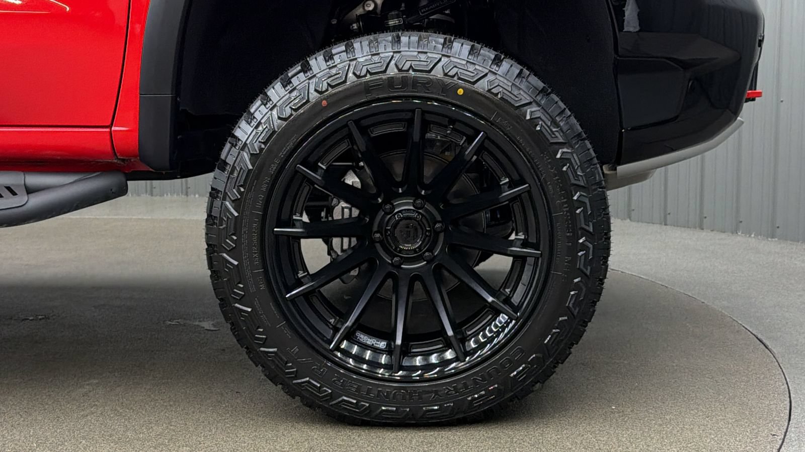 Used 2026 Chevrolet Silverado 1500 ZR2 w/ LPO, Dark Essentials Package AWD/4WD image 9