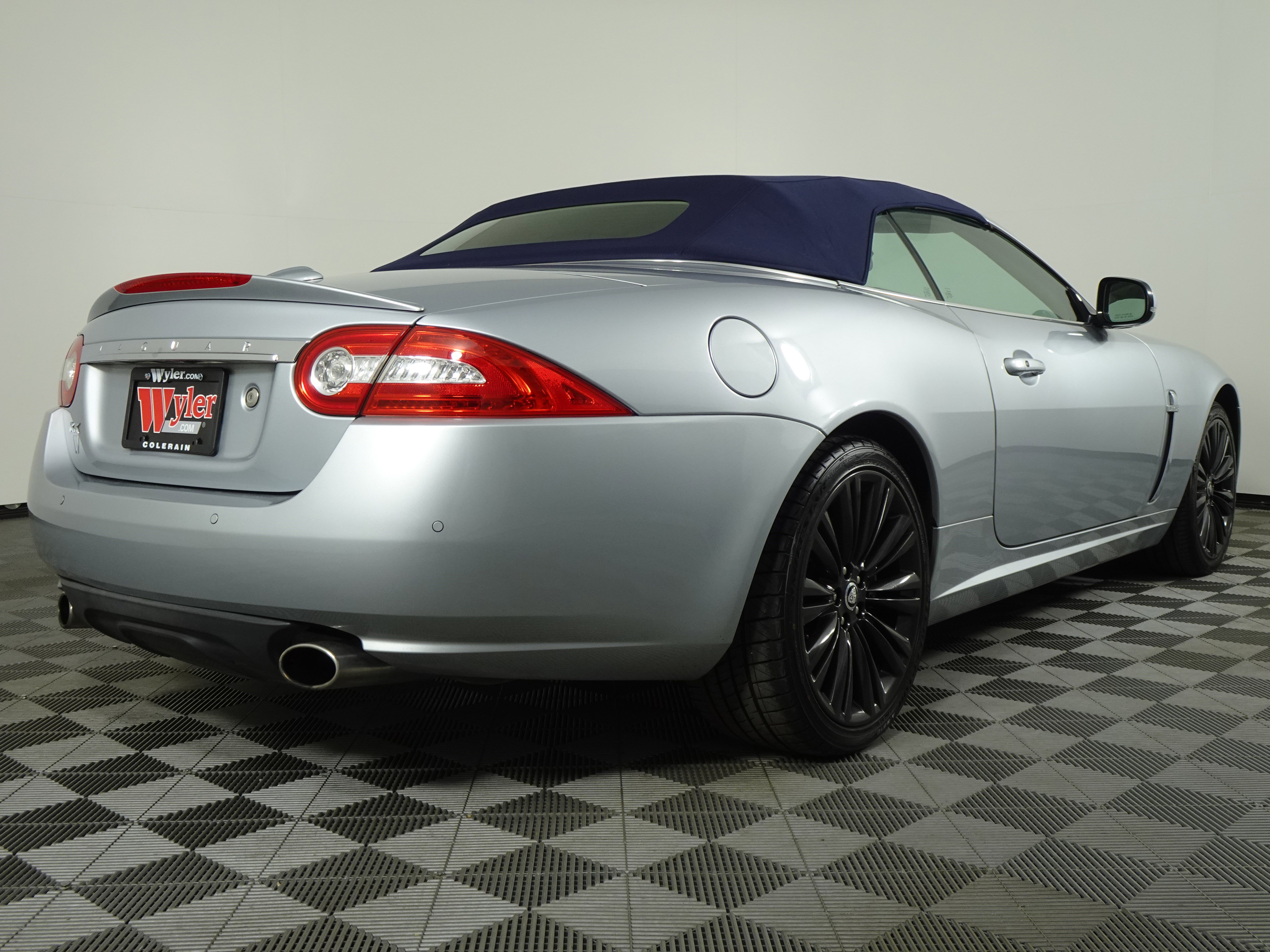 Used 2010 Jaguar XK Convertible image 49