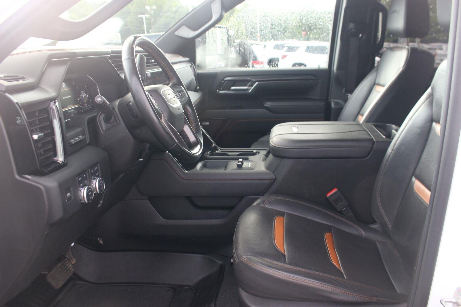 Used 2024 GMC Sierra 3500 AT4 w/ AT4 Premium Plus Package AWD/4WD image 15