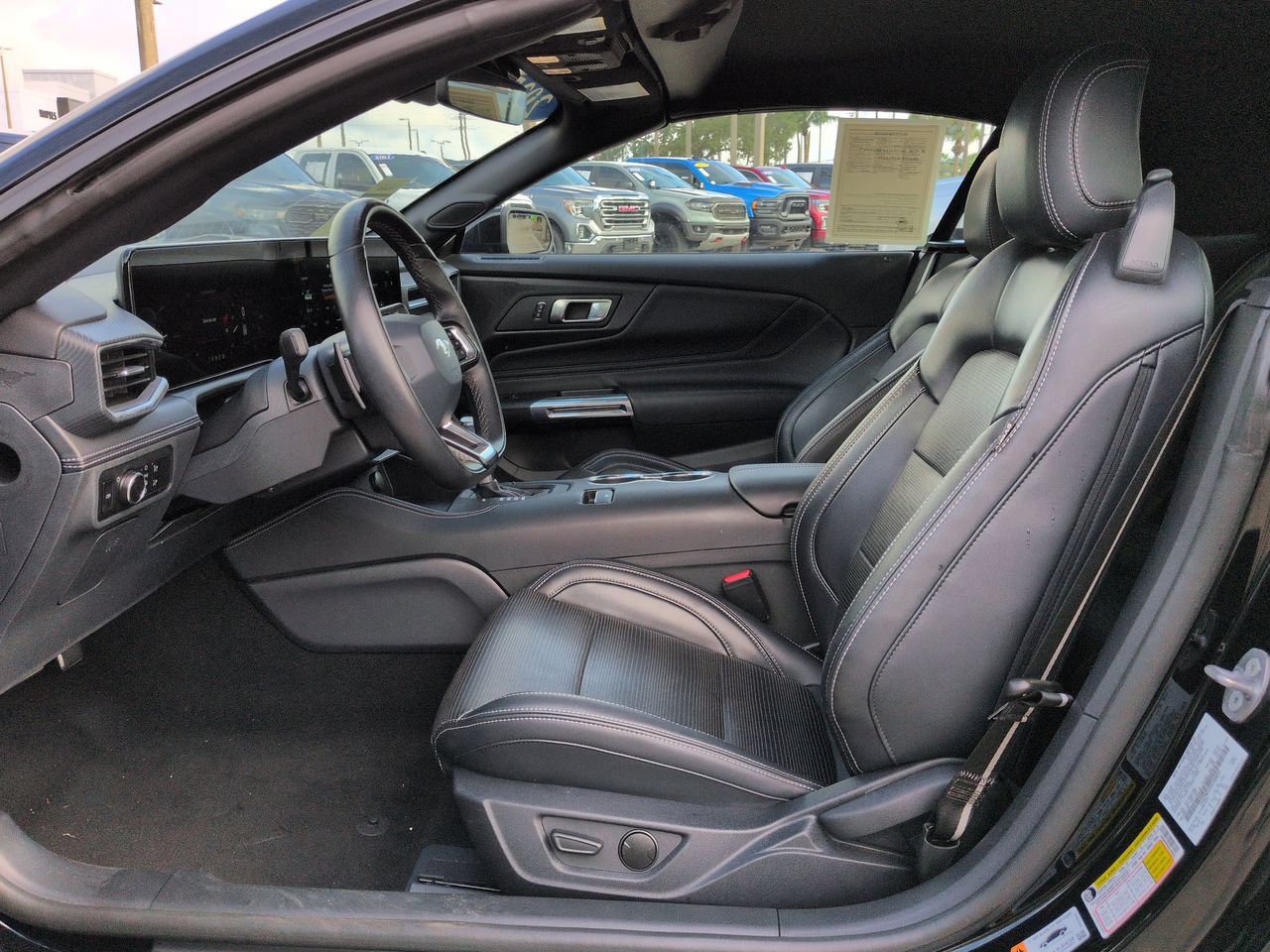 Used 2025 Ford Mustang GT Premium RWD image 15