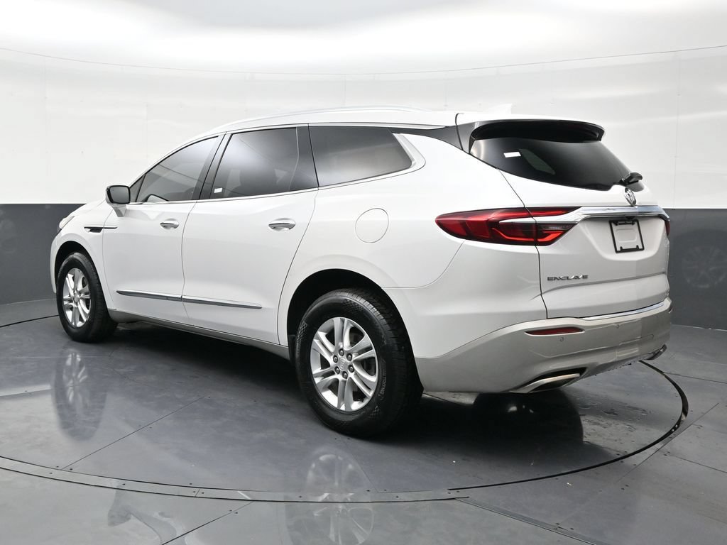 Used 2021 Buick Enclave Essence w/ Sound and Sites Package FWD image 3