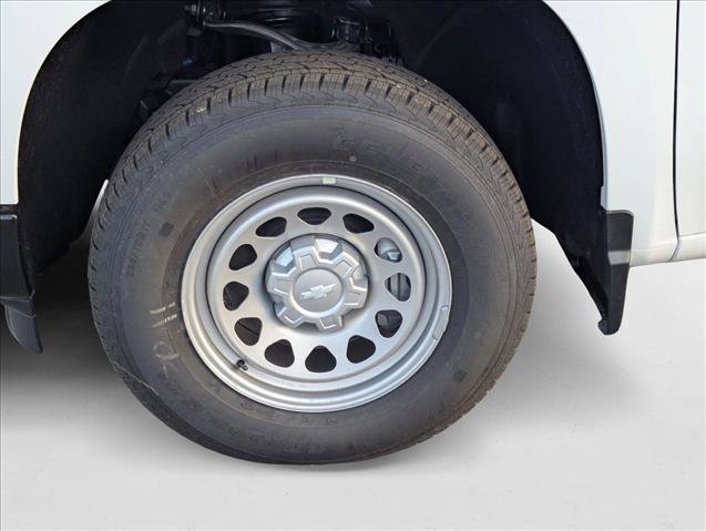 New 2025 Chevrolet Silverado 1500 W/T image 9