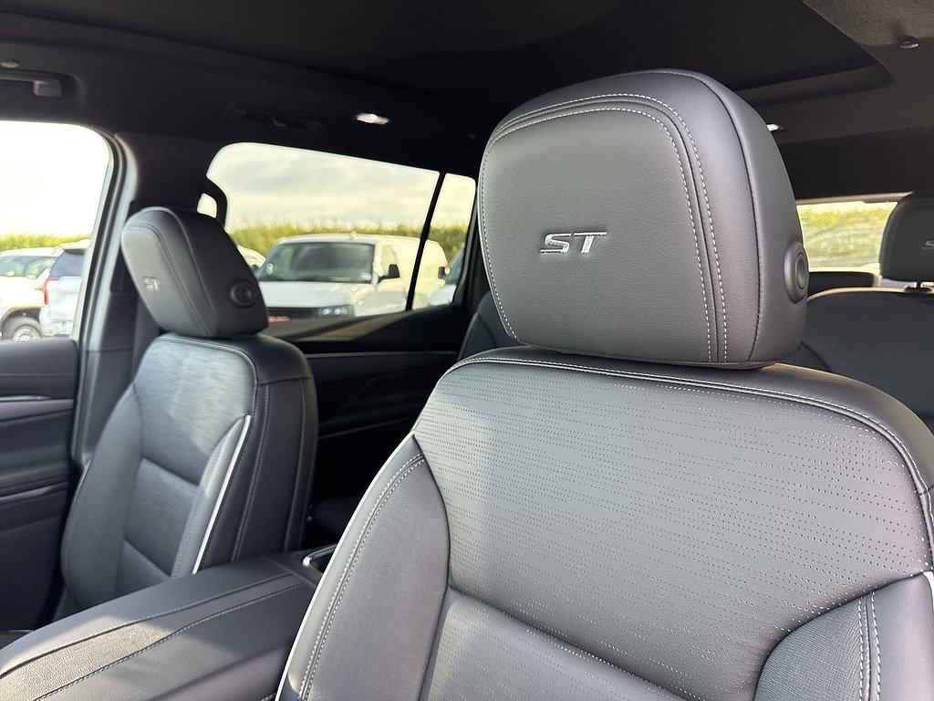 New 2026 Buick Enclave Sport Touring w/ Power Package FWD image 22