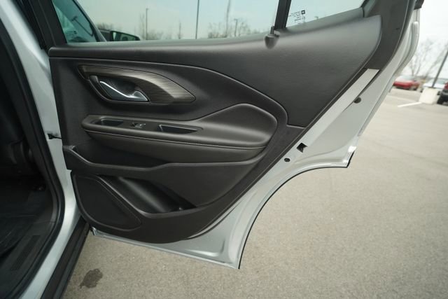 Used 2022 GMC Terrain SLT image 23