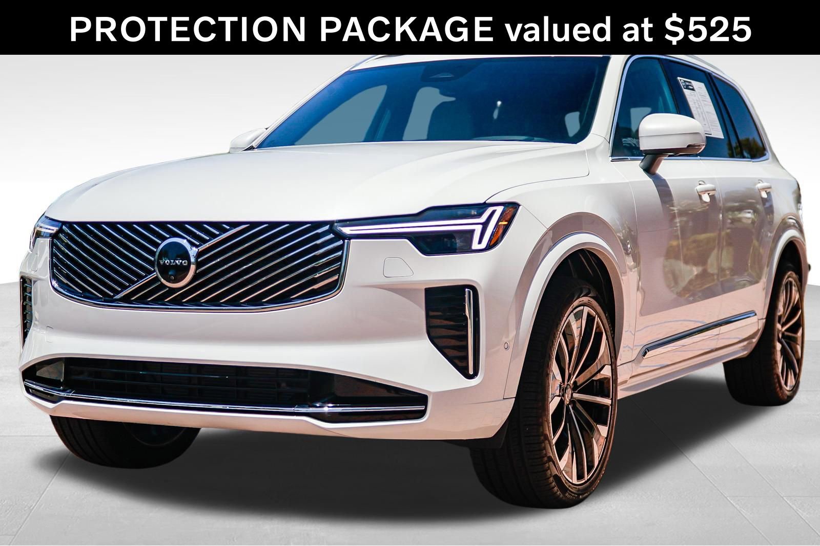 Used 2026 Volvo XC90 B6 Ultra w/ Protection Package AWD/4WD image 3