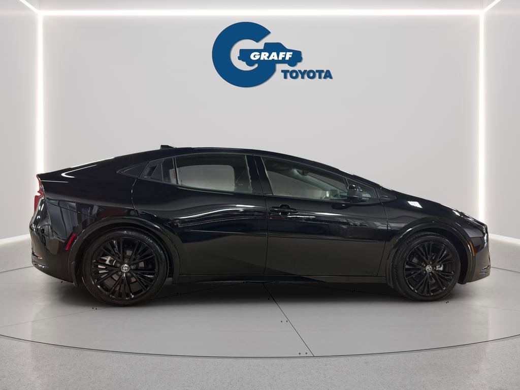 Used 2025 Toyota Prius AWD image 6