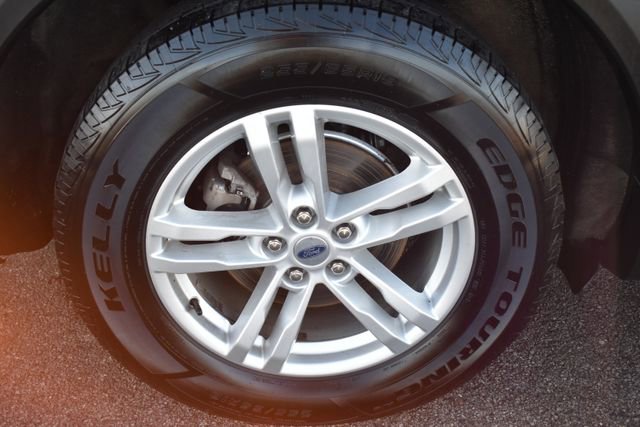 Used 2020 Ford Explorer XLT w/ Comfort Package image 50